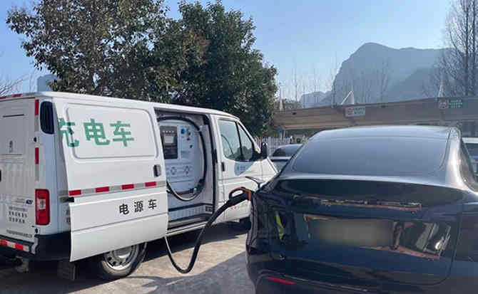 囊谦汽车搭电