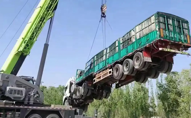 囊谦道路脱困救援案例